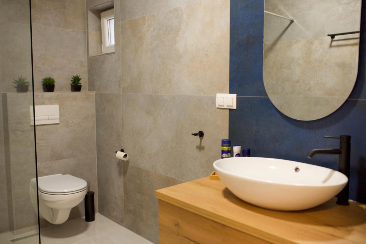 Apartman Plum - Self Check In, Free Parking Osijek Exterior photo