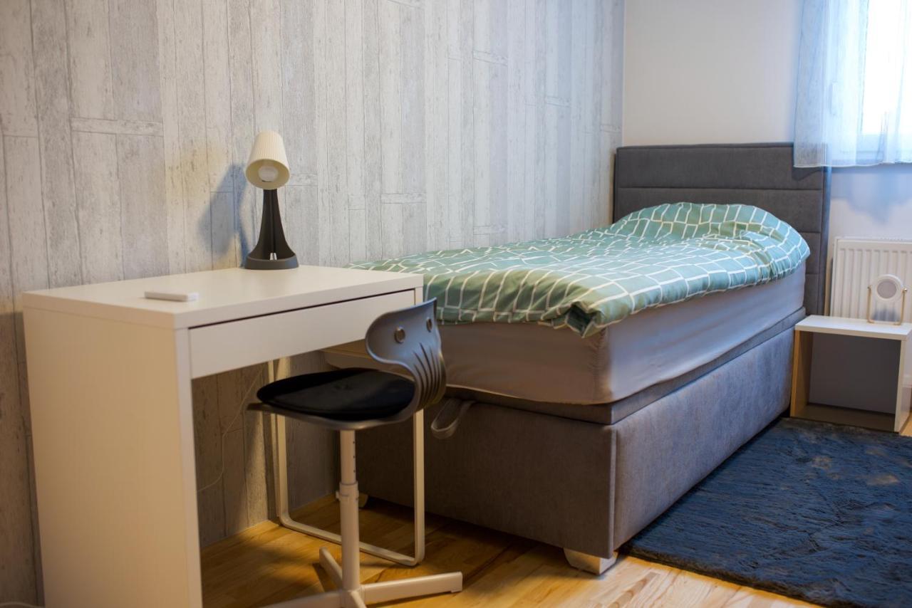 Apartman Plum - Self Check In, Free Parking Osijek Exterior photo