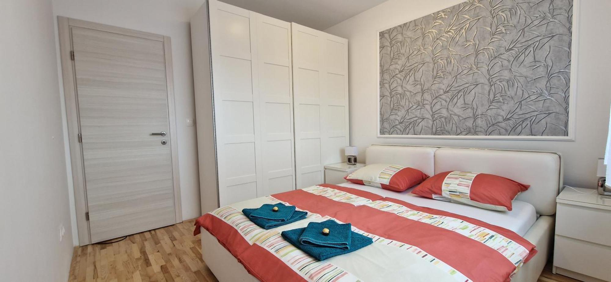 Apartman Plum - Self Check In, Free Parking Osijek Exterior photo